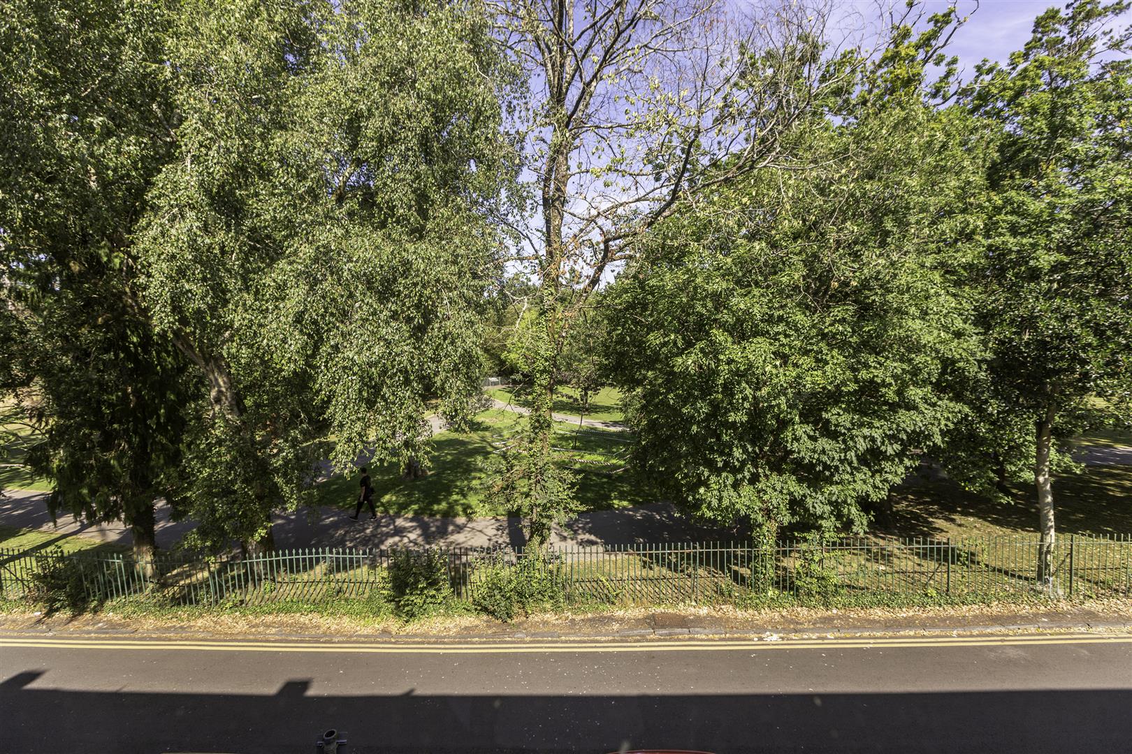 Oakwood Road, Brynmill, Swansea, SA2 0DN